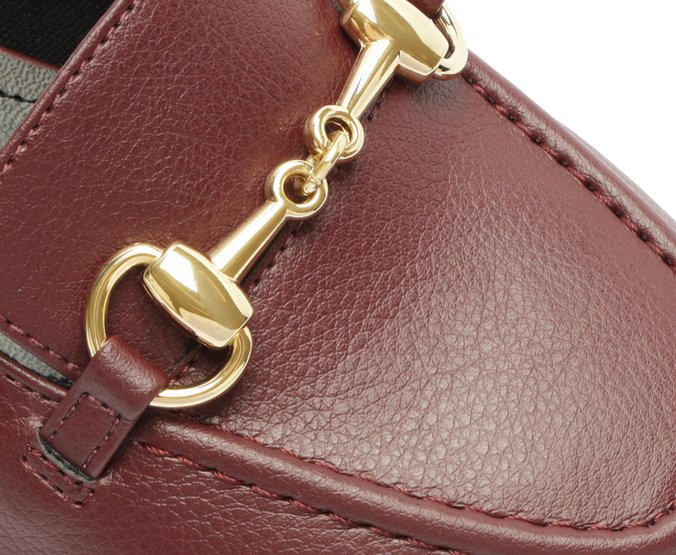 Mocassim Slingback Salto Bloco Bridão Roxo Amora