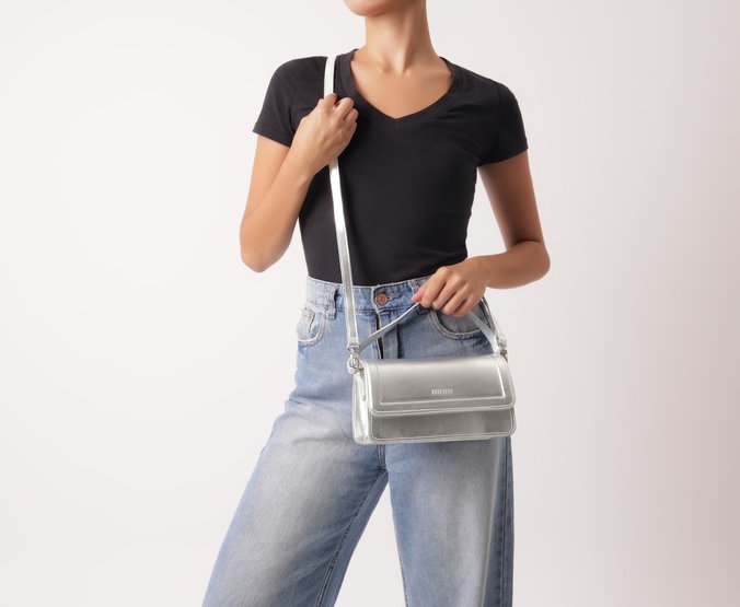 Bolsa Crossbody Média Prata Costura Ornamental